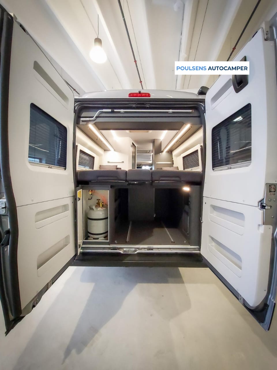 Vue arrière du Adria Twin Supreme 640 SLB