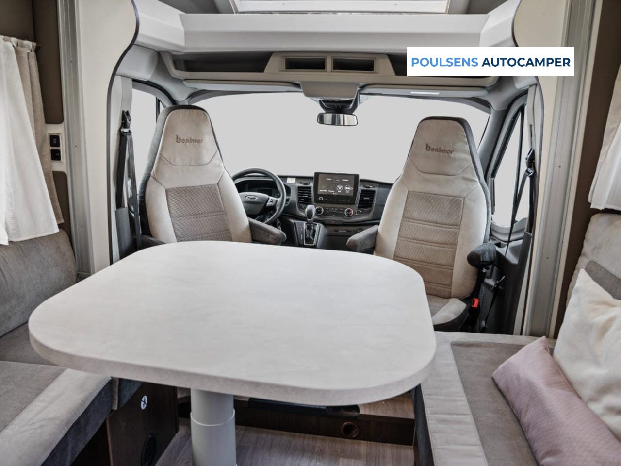 Salon intérieur du Benimar Tessoro 481