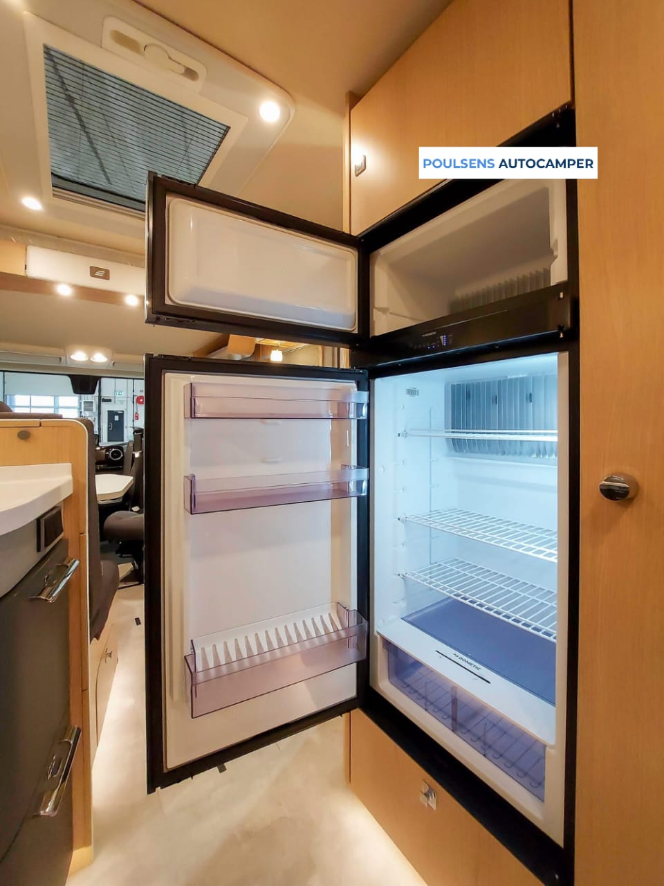 Cuisine du Hymer B‑ML I 880 BlackLine 2026