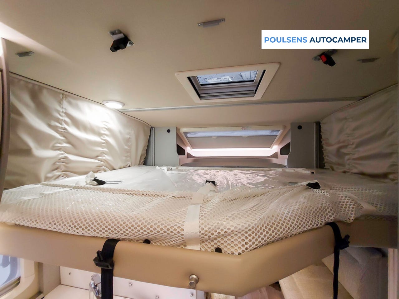 Espace couchage du Hymer Tramp GL Ambition 578 2019 avec lits simples