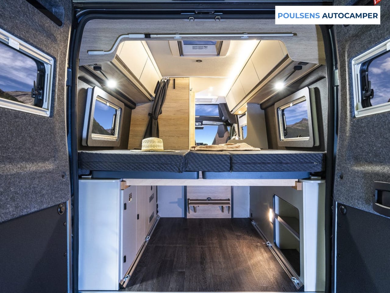 Vue arrière du camping-car urbain Knaus BOXTIME 630 ME 2026 sur base Fiat Ducato