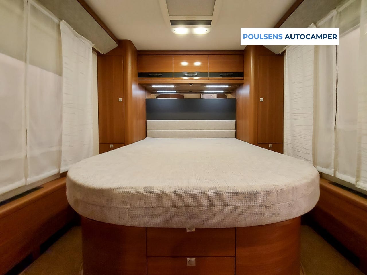 Espace couchage du LMC I 745 Sportline 2015 avec lit double