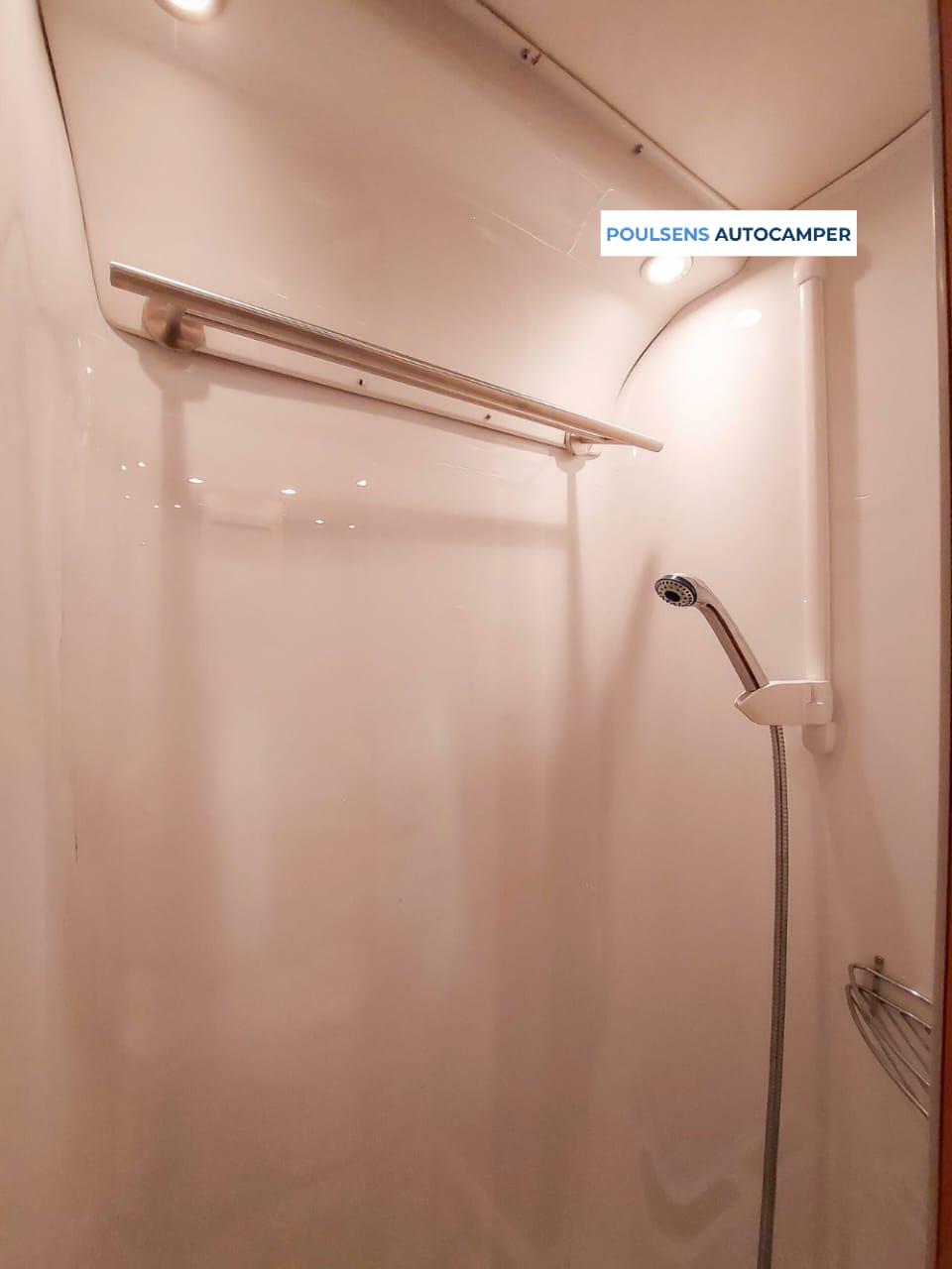 Salle de bain du LMC Liberty TI 662 2007