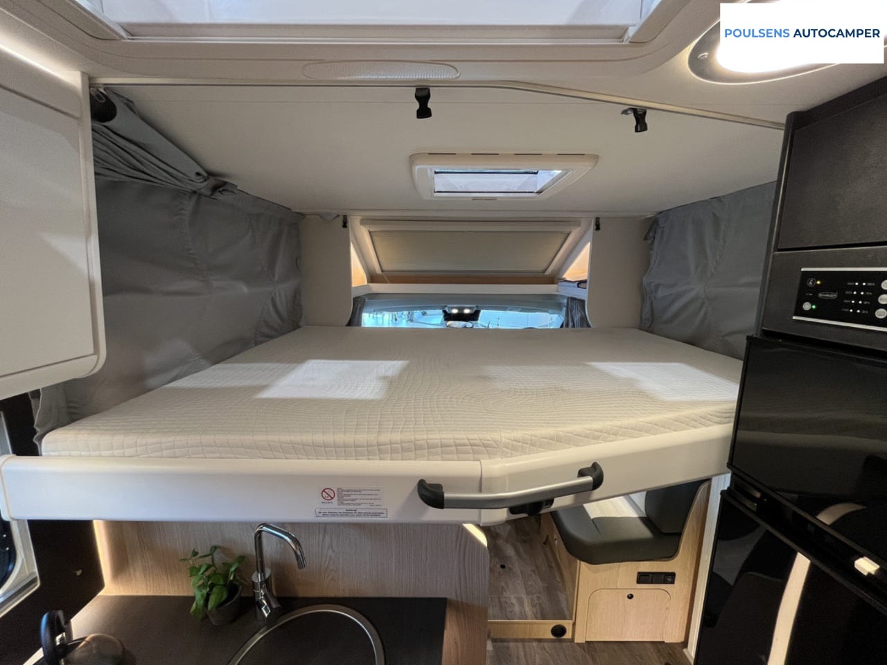 Salon intérieur du Sunlight T 68 Adventure Edition